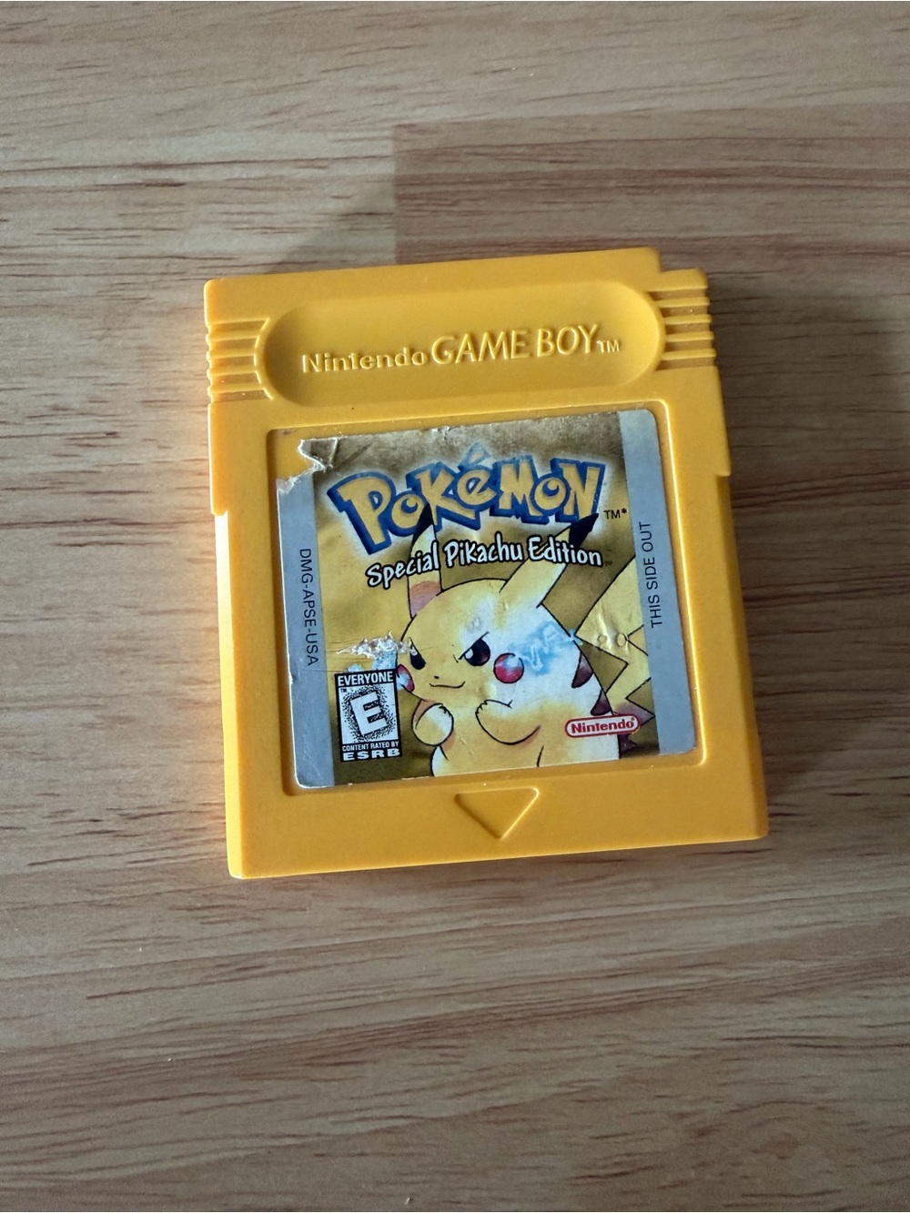 Nintendo Game Boy Pokémon Special Pikachu Edition - Yellow Cartridge